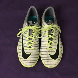 Nike indoor soccer shoes